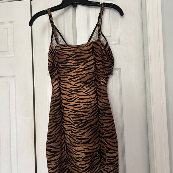 animal print dress - Picture 4 of 5